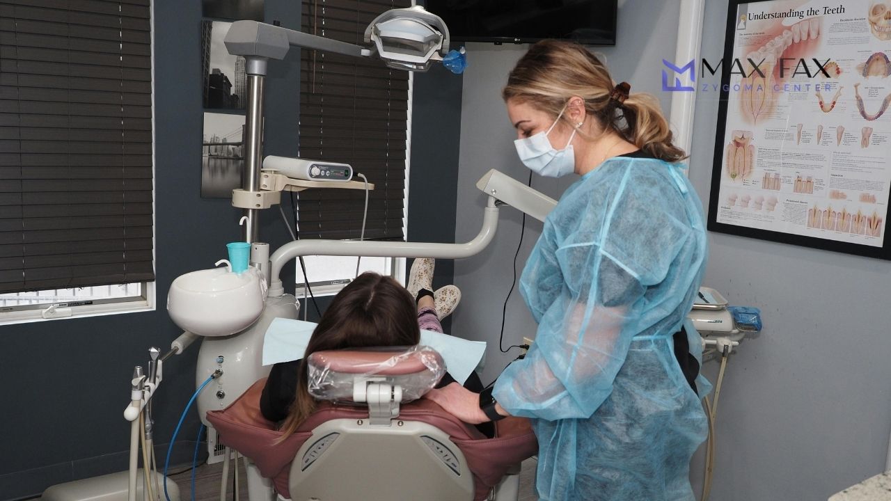 Zygoma Implants vs. Bone Grafting — A Comparison